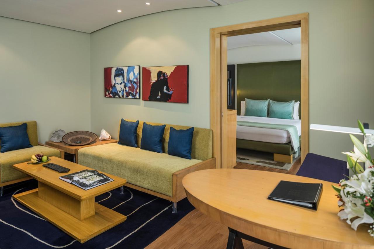 The Park Chennai Hotel Bagian luar foto Suite