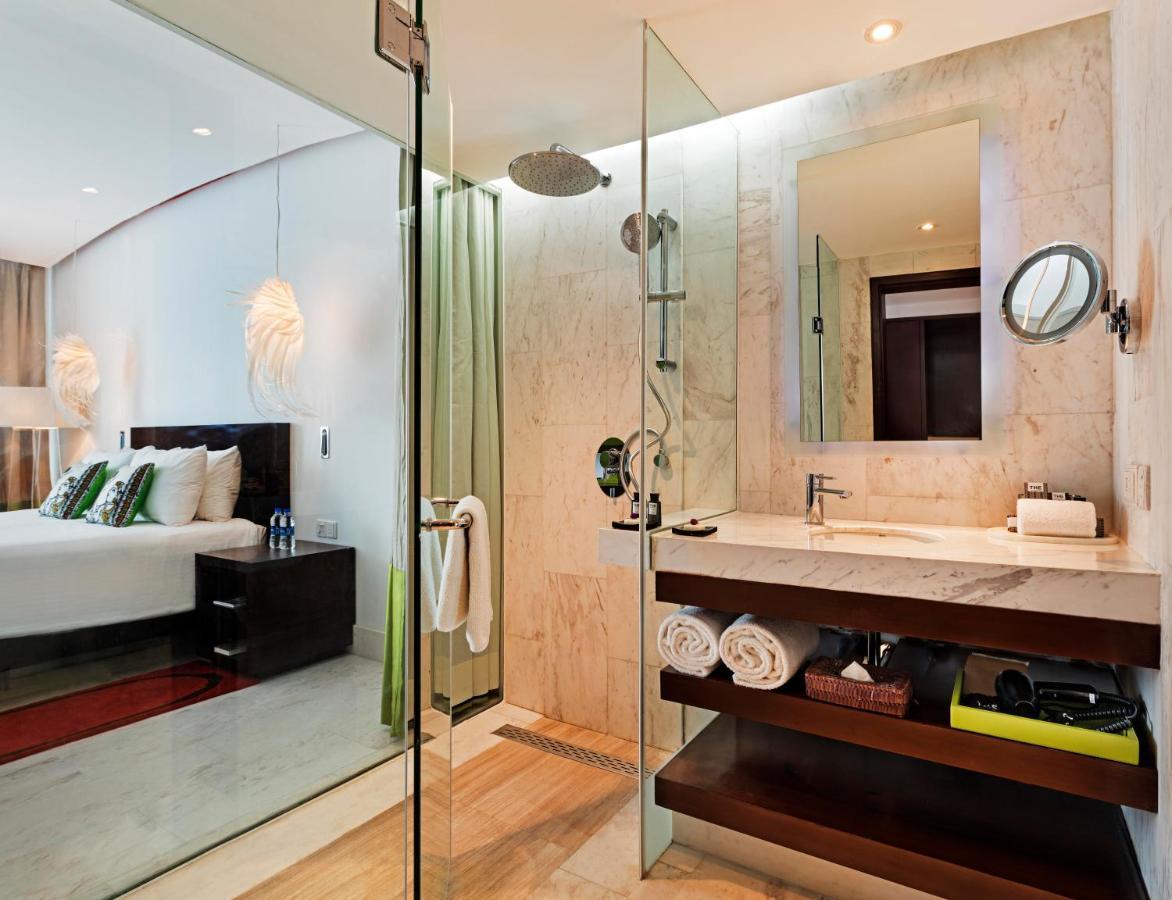 The Park Chennai Hotel Bagian luar foto Bathroom