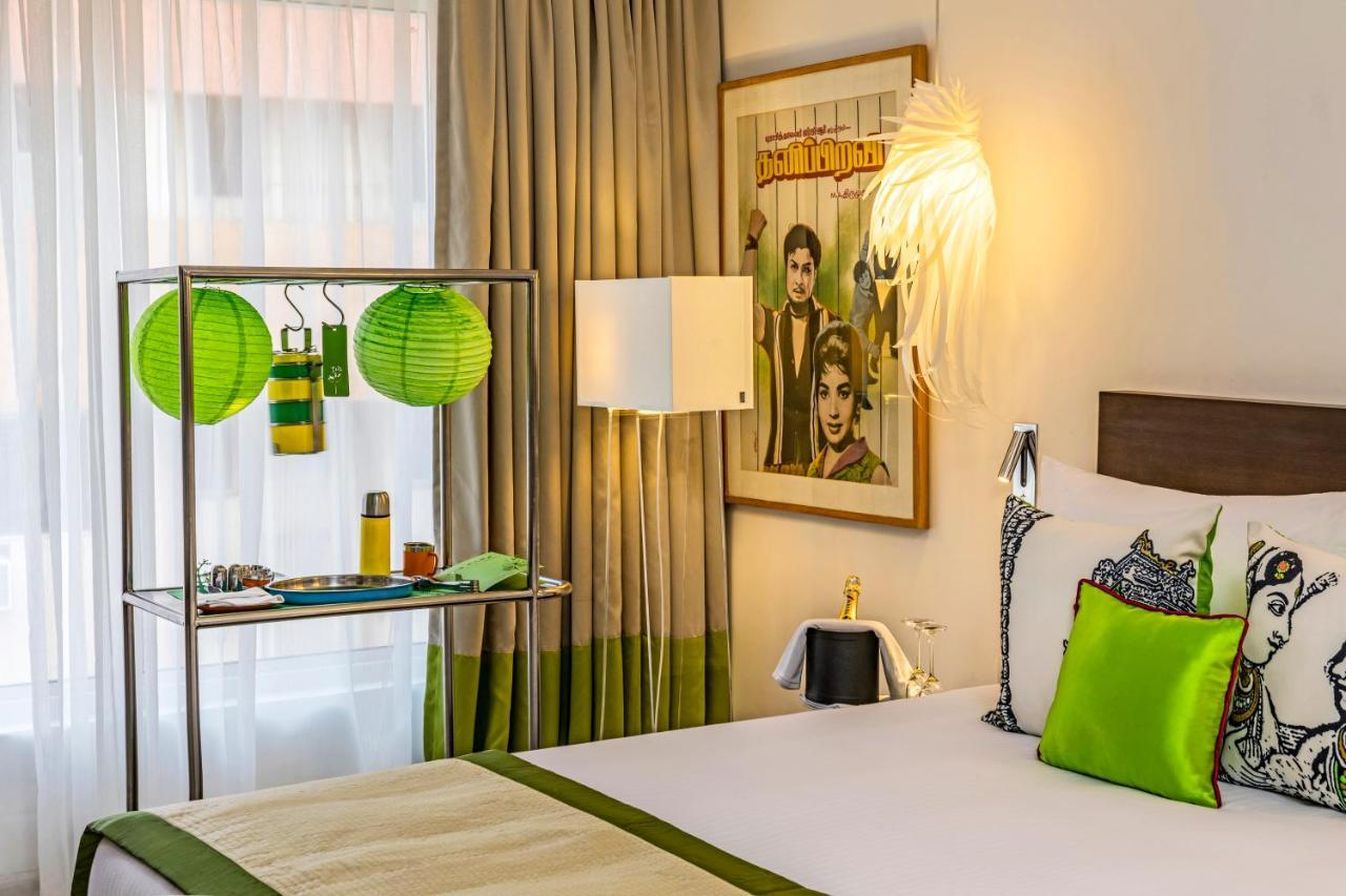The Park Chennai Hotel Bagian luar foto A room at the hotel