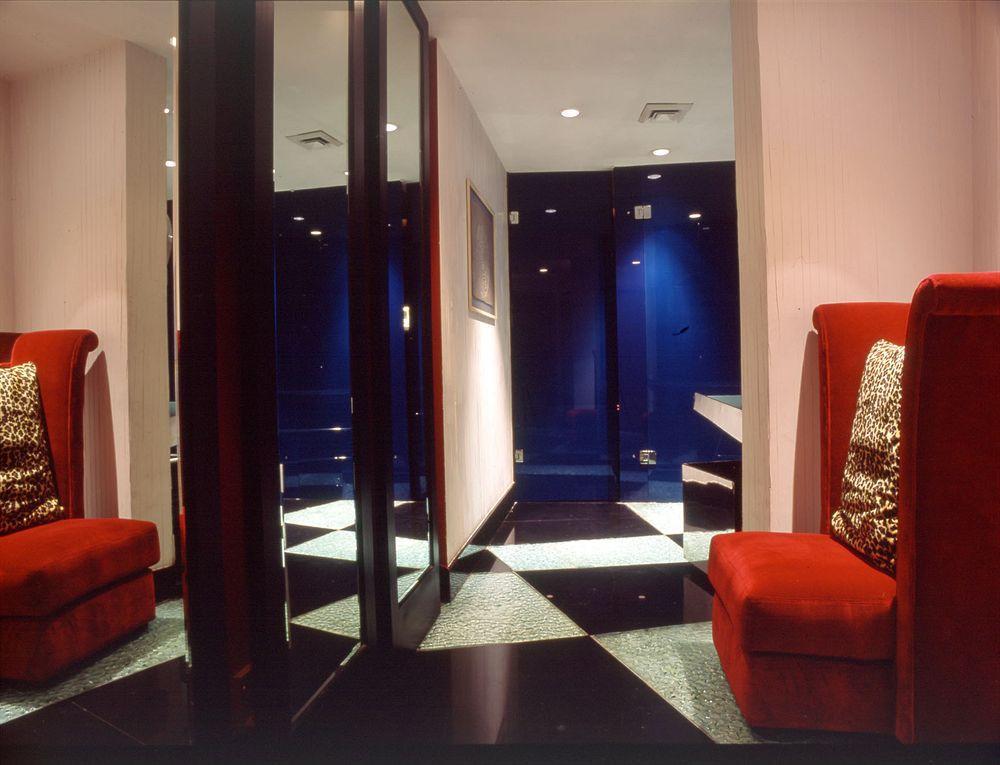 The Park Chennai Hotel Bagian luar foto The interior of the restaurant