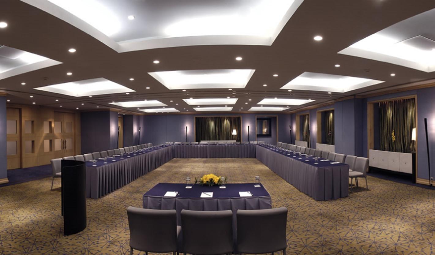 The Park Chennai Hotel Bagian luar foto The Royal Meeting Room