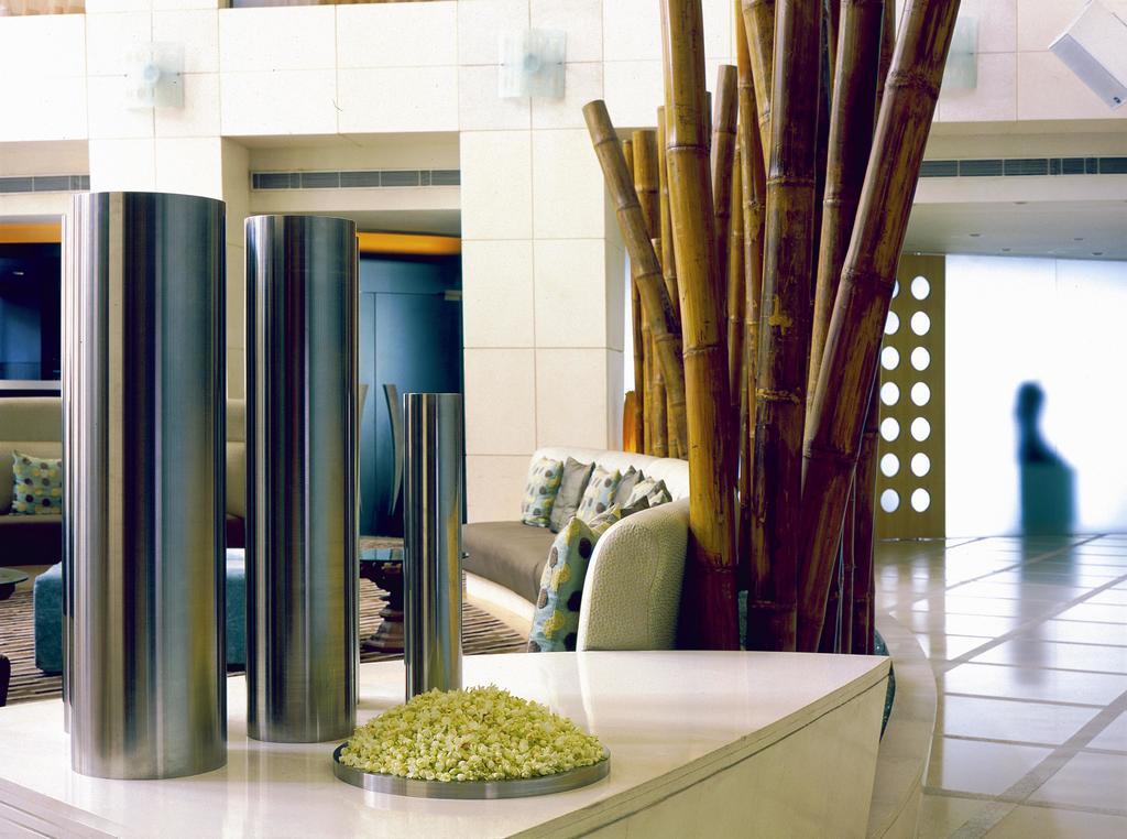 The Park Chennai Hotel Bagian luar foto The interior of the hotel