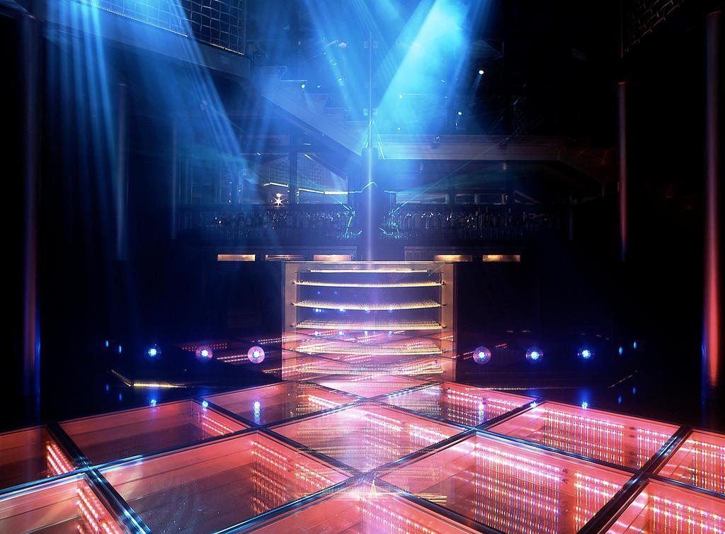 The Park Chennai Hotel Bagian luar foto The dance floor at the nightclub